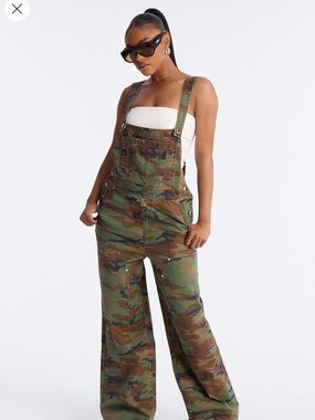 Camo Wide-Leg Overalls - Women's XL Green Camo Jeans